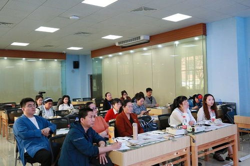 贵州蜡染技艺传承与创新 杨文斌老师研修班教学演示纪实